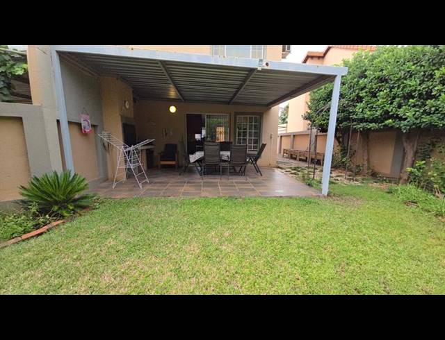 2 BEDROOM TOWNHOUSE FOR SALE IN ANNLIN